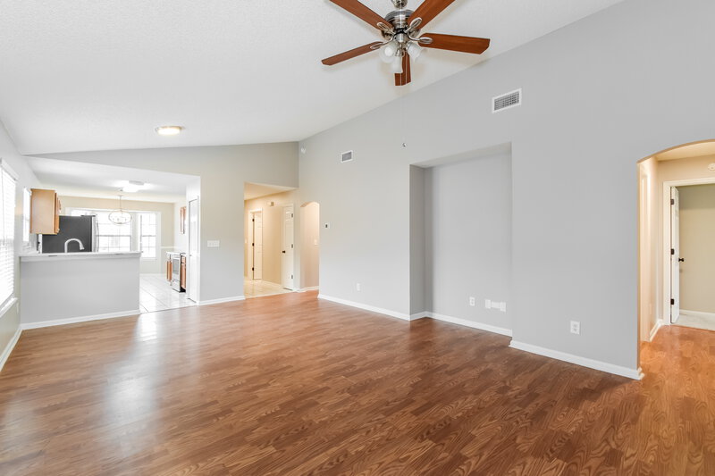 1,940/Mo, 1976 Hunters Trace Cir Middleburg, FL 32068 Misc View 3