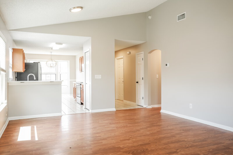 1,825/Mo, 1976 Hunters Trace Cir Middleburg, FL 32068 Living Room View 3