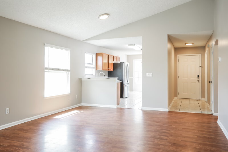 1,825/Mo, 1976 Hunters Trace Cir Middleburg, FL 32068 Living Room View 4