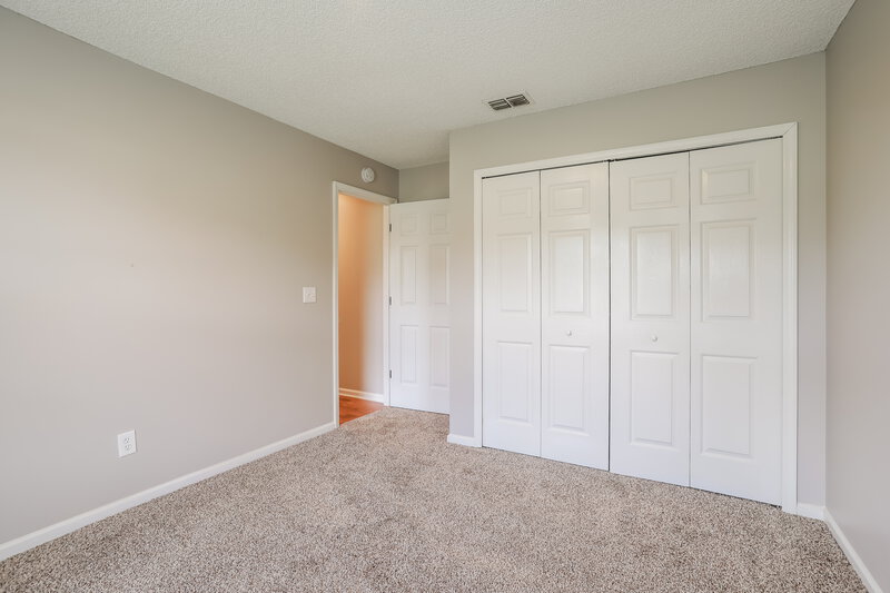 1,825/Mo, 1976 Hunters Trace Cir Middleburg, FL 32068 Bedroom View