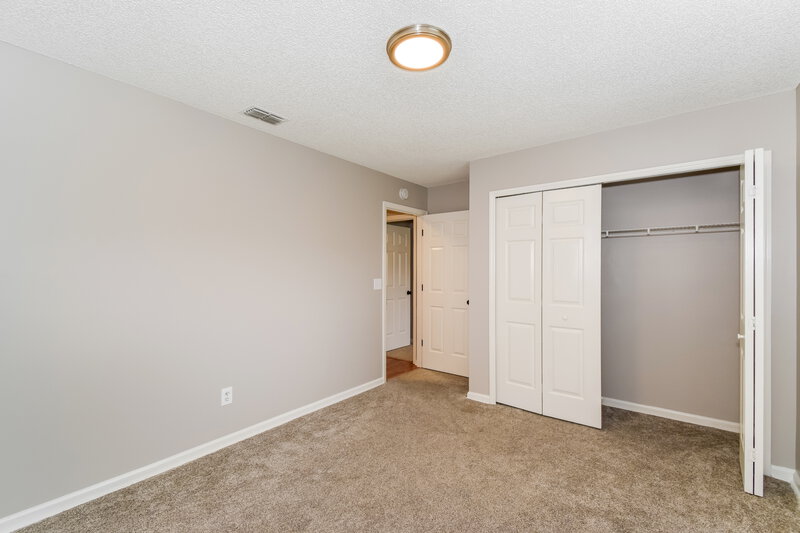 1,940/Mo, 1976 Hunters Trace Cir Middleburg, FL 32068 Misc View 11