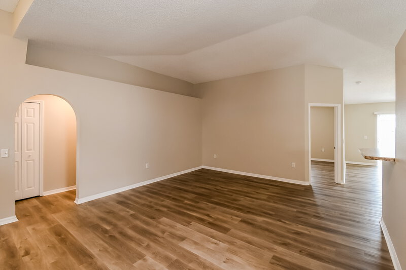 2,185/Mo, 11267 Wyndham Hollow Ln Jacksonville, FL 32246 Dining Room View