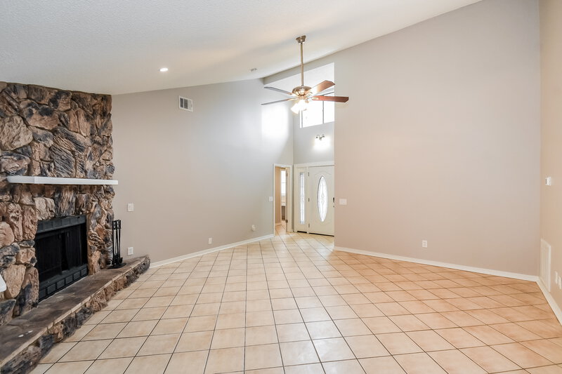 2,280/Mo, 1442 Classic Oak Ct Jacksonville, FL 32225 Living Room View
