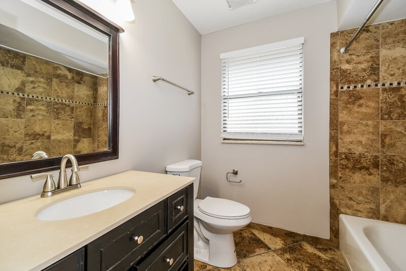 2,280/Mo, 1442 Classic Oak Ct Jacksonville, FL 32225 Bathroom View