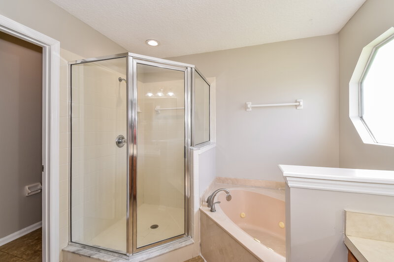 2,175/Mo, 2724 Maple Durham Dr Orange Park, FL 32073 Main Bathroom View 2