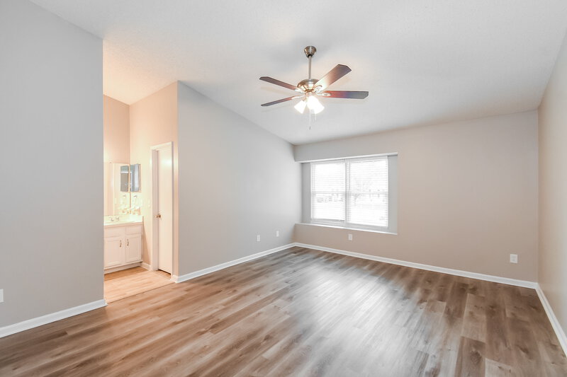 1,875/Mo, 8869 Cherry Hill Dr Jacksonville, FL 32221 Main Bedroom View