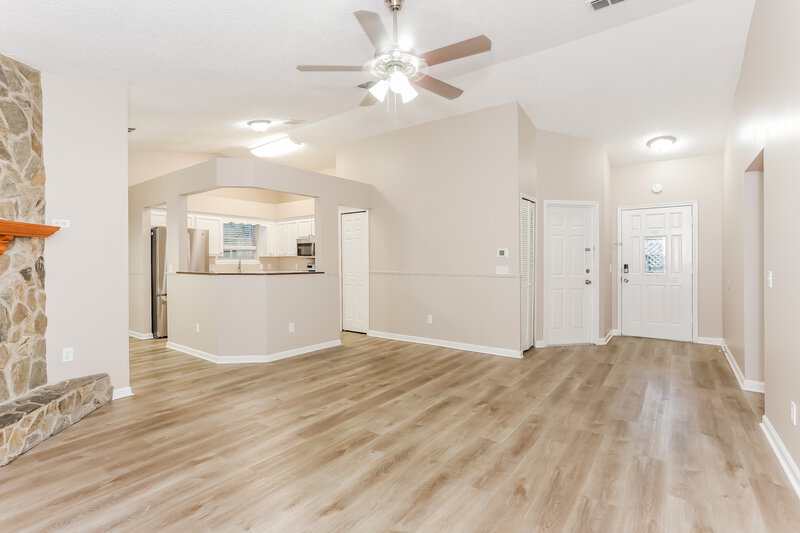 1,785/Mo, 1704 Sandy Hollow Loop Middleburg, FL 32068 Living Room View