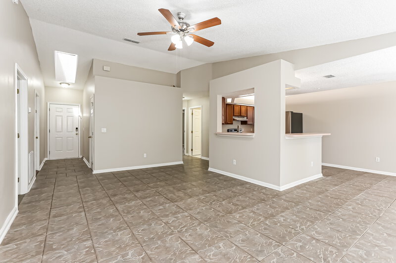 2,075/Mo, 8338 Lakemont Dr Jacksonville, FL 32216 Misc View