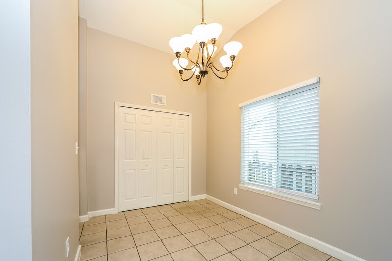 2,050/Mo, 1475 Classic Oak Rd W Jacksonville, FL 32225 Dining Room View
