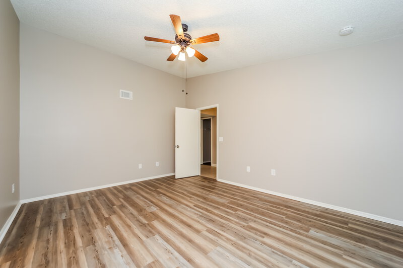 2,050/Mo, 1475 Classic Oak Rd W Jacksonville, FL 32225 Main Bedroom View 2