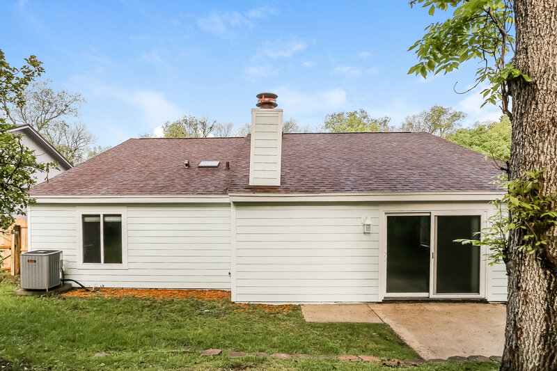 2,050/Mo, 1475 Classic Oak Rd W Jacksonville, FL 32225 Rear View