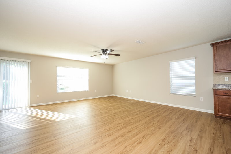 2,320/Mo, 45014 Ingleham Cir Callahan, FL 32011 Living Room View