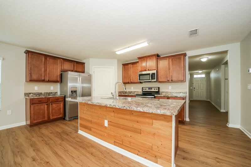 2,320/Mo, 45014 Ingleham Cir Callahan, FL 32011 Kitchen View 2