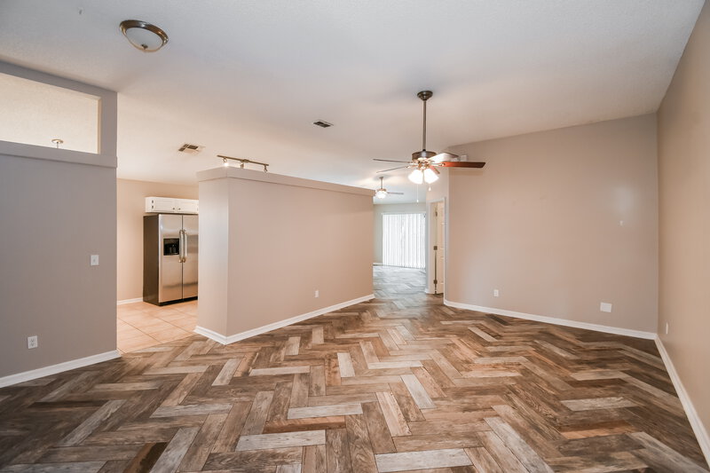 1,925/Mo, 7993 Macinnes Dr Jacksonville, FL 32244 Living Room View