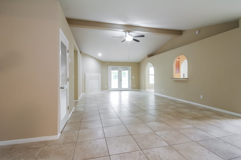 2,080/Mo, 8028 Bannockburn Dr Jacksonville, FL 32244 Living Room View