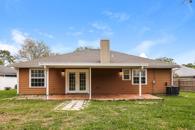 2,080/Mo, 8028 Bannockburn Dr Jacksonville, FL 32244 Rear View 2