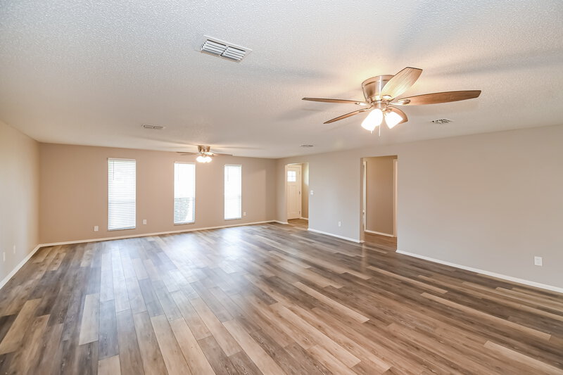 1,750/Mo, 2891 Gatling Blvd Orange Park, FL 32065 Living Room View