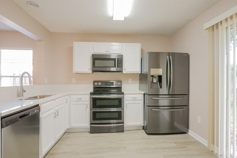 1,725/Mo, 708 Wynfield Cir Saint Augustine, FL 32092 Kitchen View
