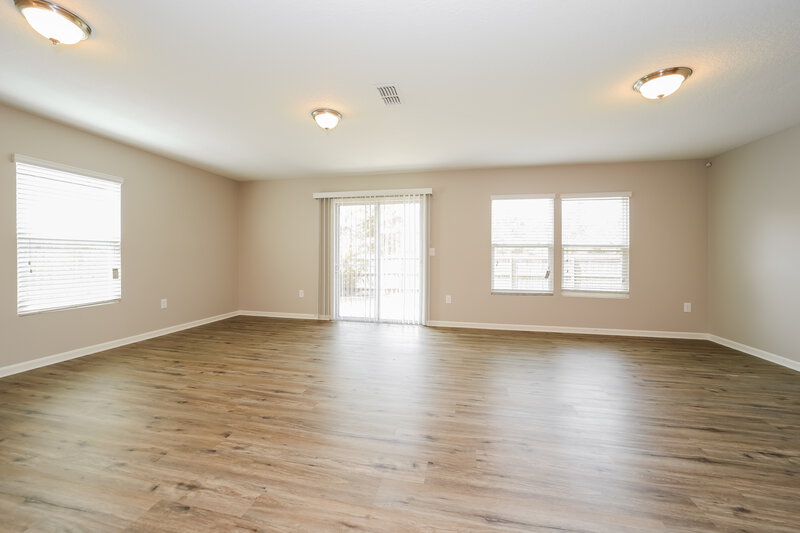 1,840/Mo, 2126 Tyson Lake Dr Jacksonville, FL 32221 Living Room View 2