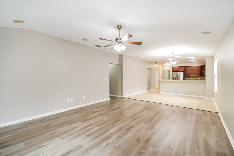 1,820/Mo, 5543 Village Pond Cir Jacksonville, FL 32222 Living Room View