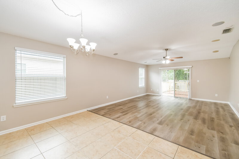 1,820/Mo, 5543 Village Pond Cir Jacksonville, FL 32222 Dining Room View 2