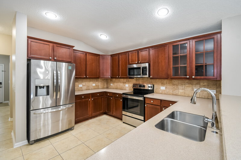 1,820/Mo, 5543 Village Pond Cir Jacksonville, FL 32222 Kitchen View