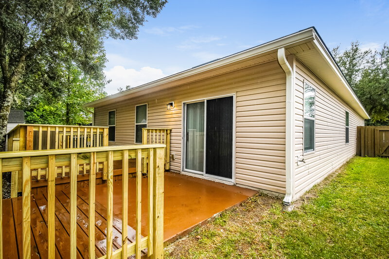 1,820/Mo, 5543 Village Pond Cir Jacksonville, FL 32222 Rear View