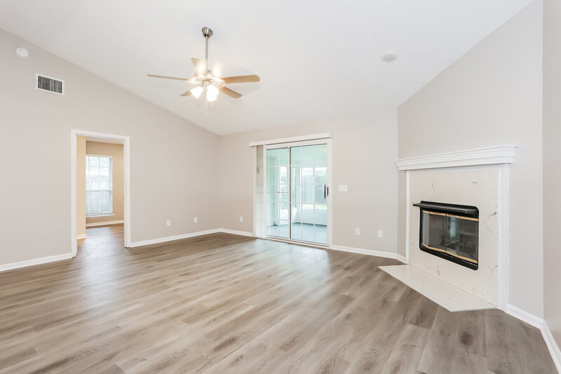 1,825/Mo, 8028 Queensferry Ln Jacksonville, FL 32244 Living Room View