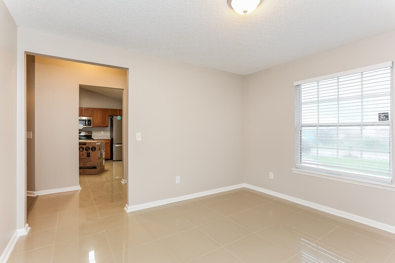 1,825/Mo, 8028 Queensferry Ln Jacksonville, FL 32244 Dining Room View