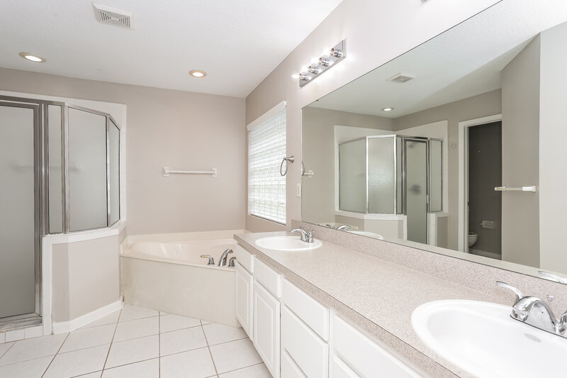 2,385/Mo, 1637 Merroway Ln Ponte Vedra, FL 32081 Main Bathroom View