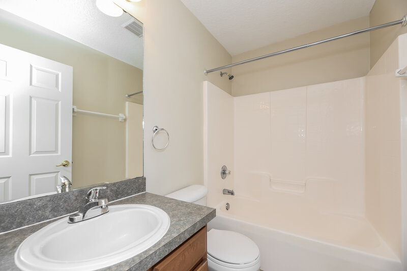 2,365/Mo, 12552 Arrowleaf Ln Jacksonville, FL 32225 Bathroom View