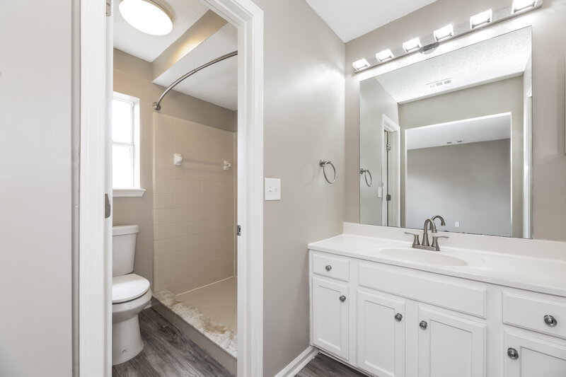 1,875/Mo, 96008 Coral Reef Rd Yulee, FL 32097 Main Bathroom View