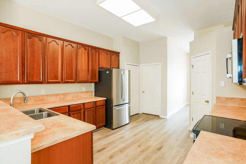 2,410/Mo, 14060 Red Rock Lake Dr Jacksonville, FL 32226 Kitchen View 2