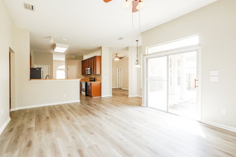 2,410/Mo, 14060 Red Rock Lake Dr Jacksonville, FL 32226 Family Room View 2