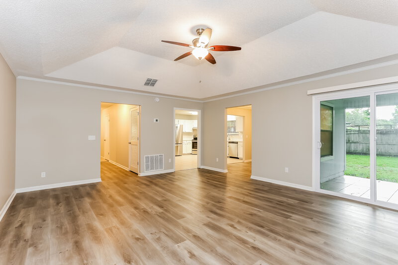 2,200/Mo, 10910 Percheron Dr Jacksonville, FL 32257 Living Room View