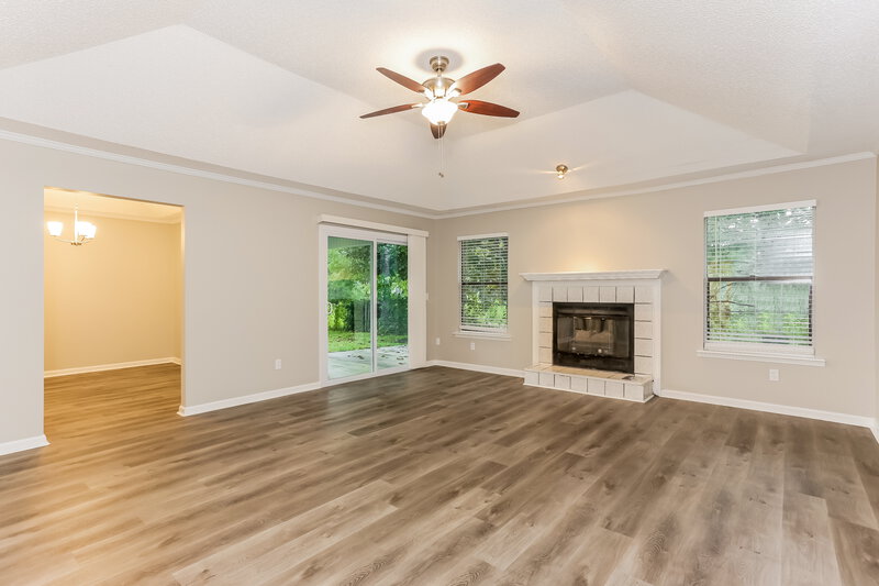 2,200/Mo, 10910 Percheron Dr Jacksonville, FL 32257 Living Room View 2