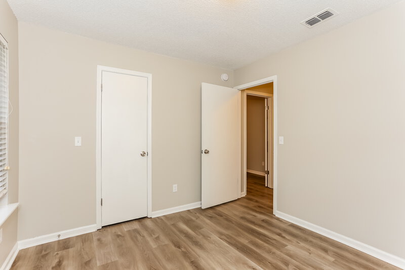 2,200/Mo, 10910 Percheron Dr Jacksonville, FL 32257 Bedroom View