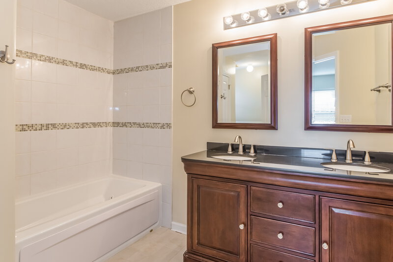 3,590/Mo, 409 Sweet Jasmine Way Saint Johns, FL 32259 Master Bathroom View