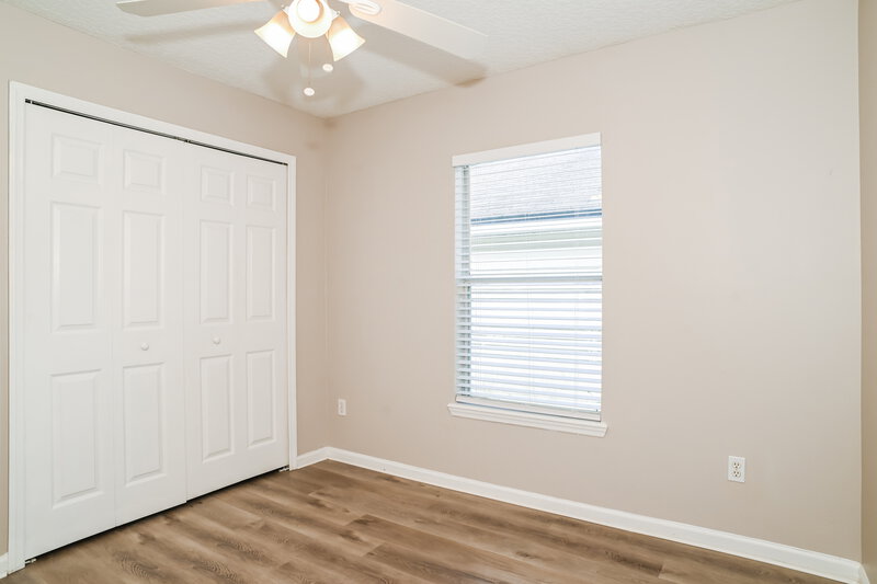 1,565/Mo, 2510 Creekfront Dr Green Cove Springs, FL 32043 Bedroom View