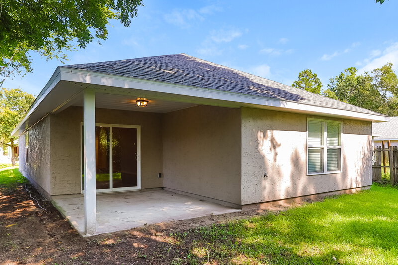 2,395/Mo, 961 N Saint Johns St Saint Augustine, FL 32084 Rear View 2