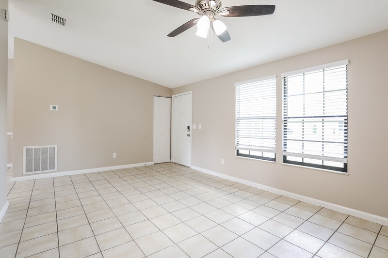 1,975/Mo, 10938 Buggy Whip Dr Jacksonville, FL 32257 Living Room View 2