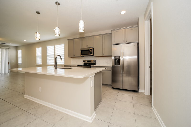 2,440/Mo, 95484 Gamay Ct Fernandina Beach, FL 32034 Kitchen View