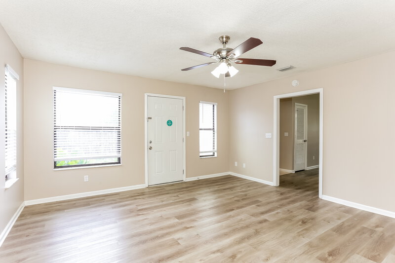 1,845/Mo, 799 Oliver Ellsworth St Orange Park, FL 32073 Living Room View 3