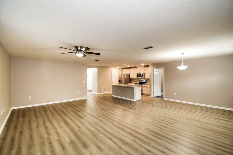 3,480/Mo, 3507 Twin Falls Dr Green Cove Springs, FL 32043 Living Room View 2