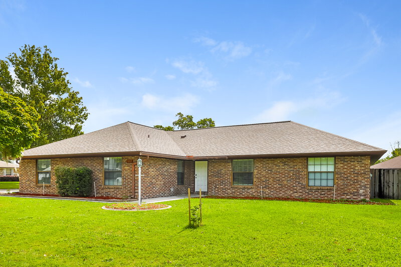 1,995/Mo, 553 Harrison Ave Orange Park, FL 32065 Front View