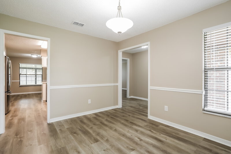 1,995/Mo, 553 Harrison Ave Orange Park, FL 32065 Dining Room View