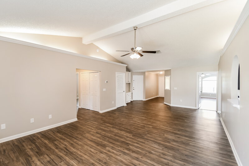 2,030/Mo, 7957 Macinnes Dr Jacksonville, FL 32244 Living Room View