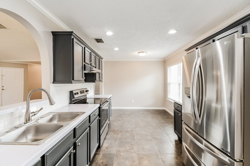 2,030/Mo, 7957 Macinnes Dr Jacksonville, FL 32244 Kitchen View