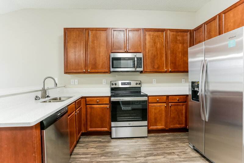 1,730/Mo, 7524 Westland Oaks Dr Jacksonville, FL 32244 Kitchen View