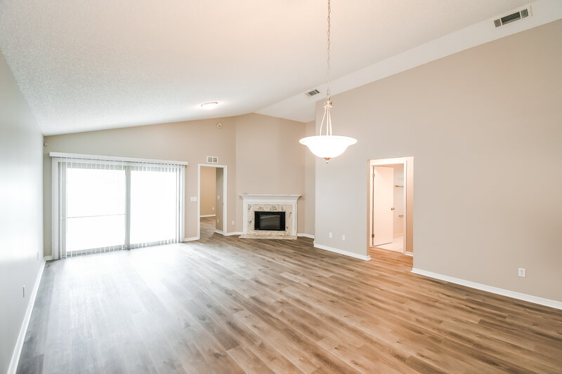 2,055/Mo, 11139 Caroline Crest Dr Jacksonville, FL 32225 Dining Room View